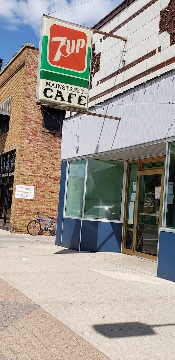 Sisters Mainstreet Cafe